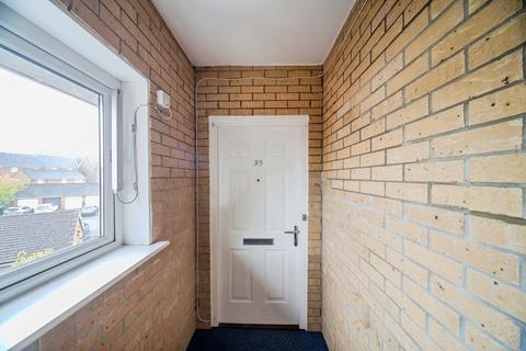 2 bedroom flat for sale, Skye Crescent, Newton Leys, Bletchley, Milton Keynes, MK3