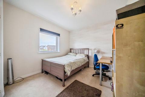 2 bedroom flat for sale, Skye Crescent, Newton Leys, Bletchley, Milton Keynes, MK3
