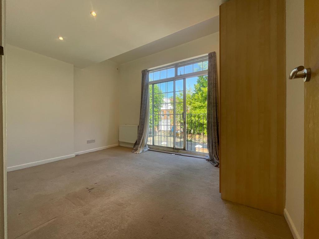 Apartment in London - More