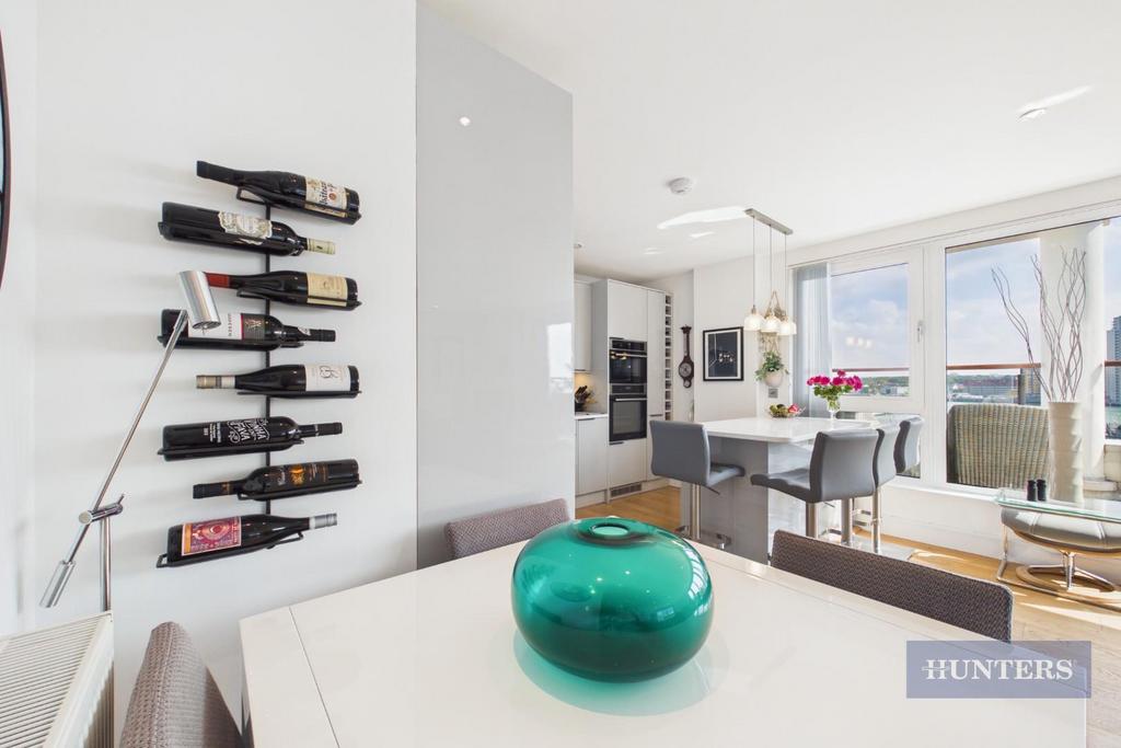 Apartment in Southampton - More
