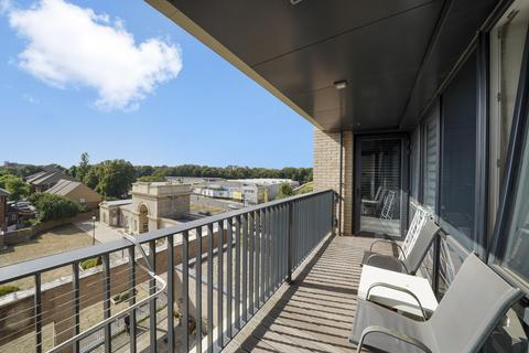 2 bedroom apartment to rent, Holman Drive, Southall UB2