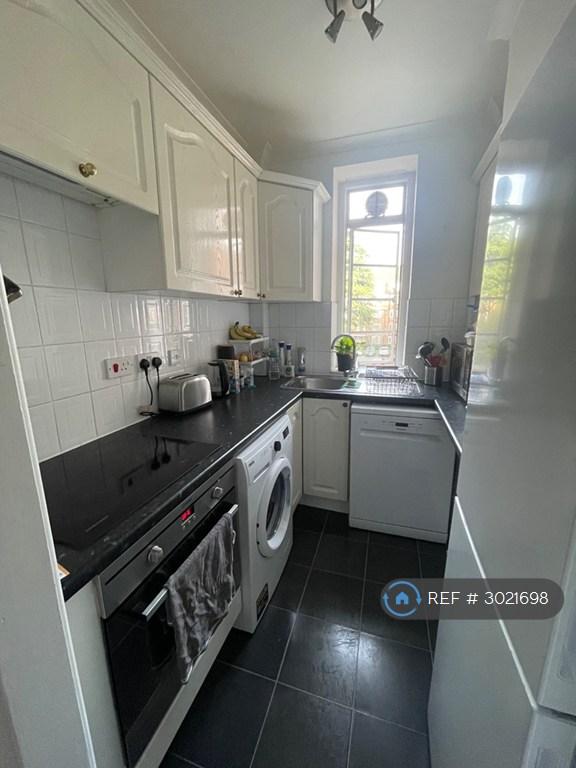 Apartment in London - View 2