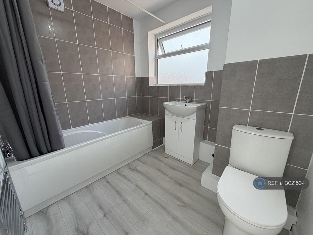 Apartment in Newcastle upon Tyne, Tyne and Wear - More