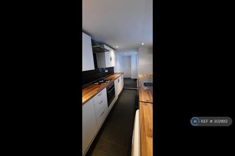 3 bedroom semi-detached house to rent, Acklam Avenue, Sunderland, SR2