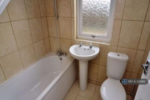 3 bedroom semi-detached house to rent, Acklam Avenue, Sunderland, SR2