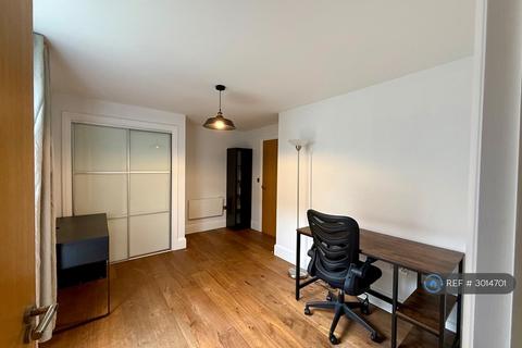 2 bedroom flat to rent, Angel Wharf, London, N1