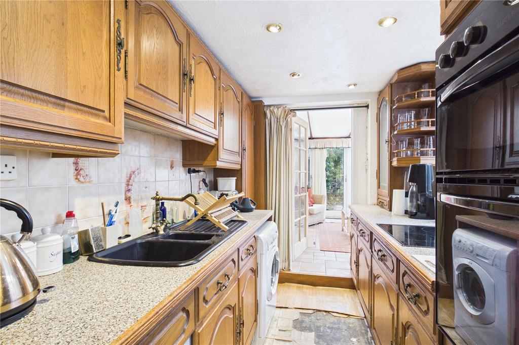 House in Burghfield - View 4