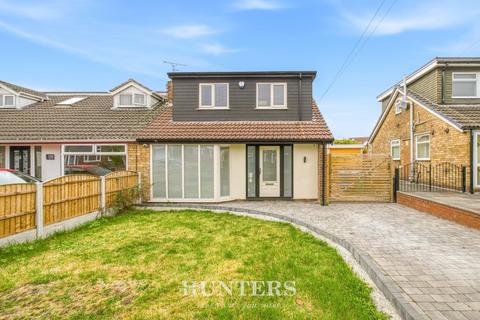 2 bedroom semi-detached bungalow for sale, Mount Road, Alkrington, Middleton M24