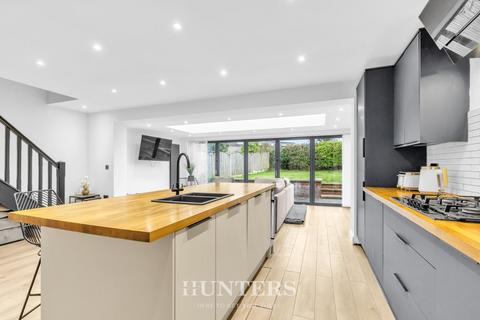 2 bedroom semi-detached bungalow for sale, Mount Road, Alkrington, Middleton M24