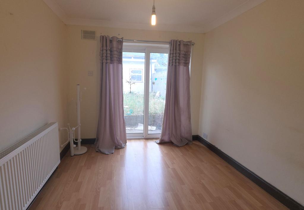 House in Ilford - View 4