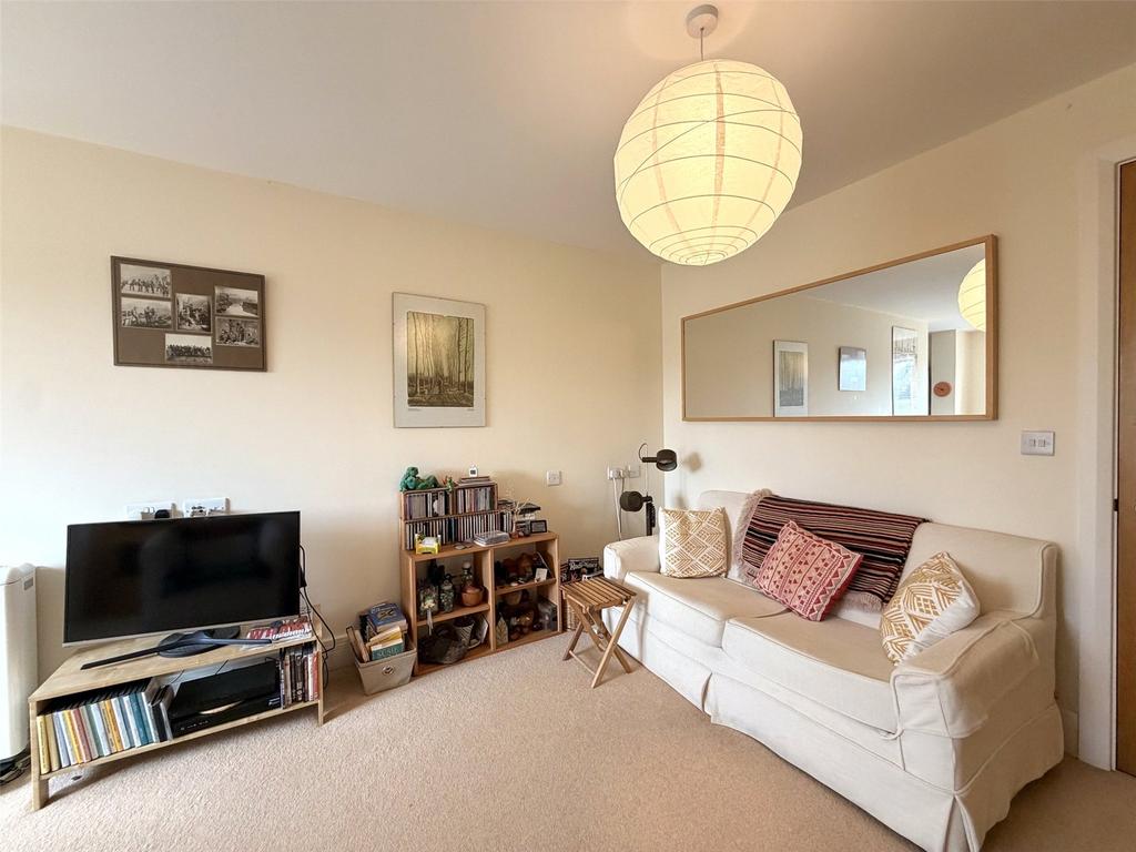 Apartment in Birmingham, Kings Norton - View 3