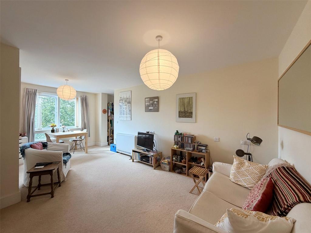 Apartment in Birmingham, Kings Norton - View 4