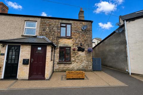 3 bedroom semi-detached house to rent, Hawthorns Road, Drybrook