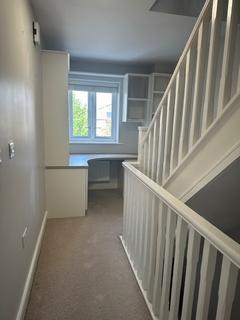 4 bedroom semi-detached house to rent, Hawksbill Way, London Road, PE2