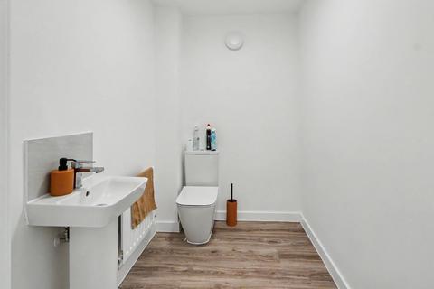 4 bedroom detached house to rent, Honeychurch Way, Stevenage SG1