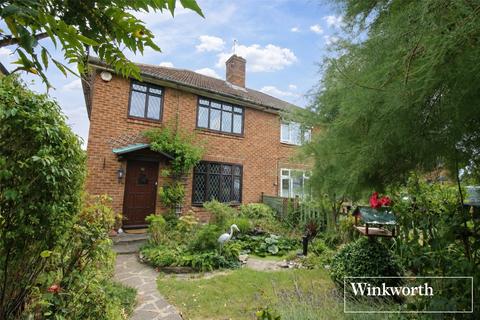 Featherstone Gardens, Borehamwood, Hertfordshire, WD6