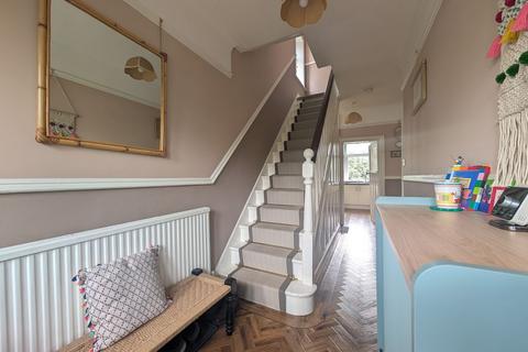 5 bedroom semi-detached house for sale, Redburn Drive, Shipley, BD18