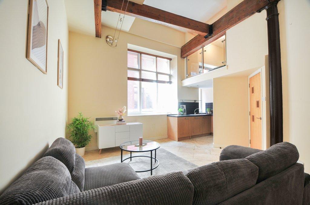 Apartment in Manchester - More