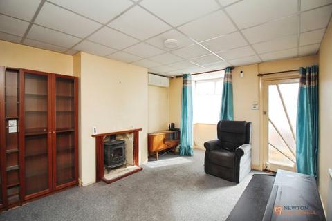4 bedroom semi-detached bungalow for sale, Mostyn Avenue, Syston, LE7
