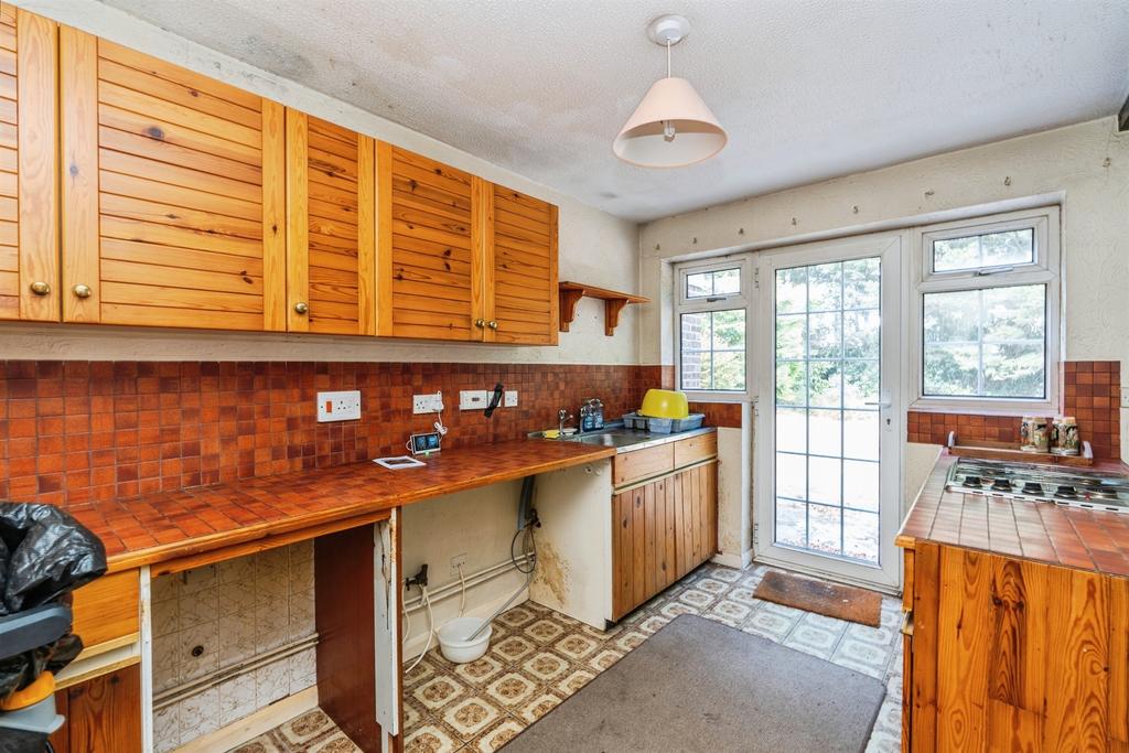 House in Southampton - More