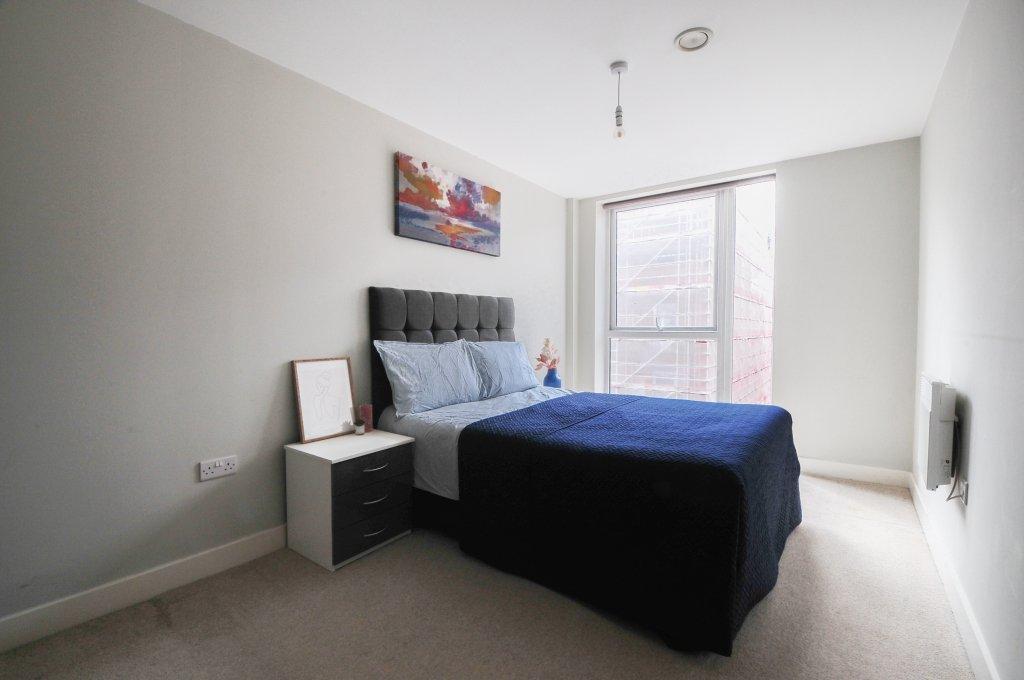 Apartment in Salford - More