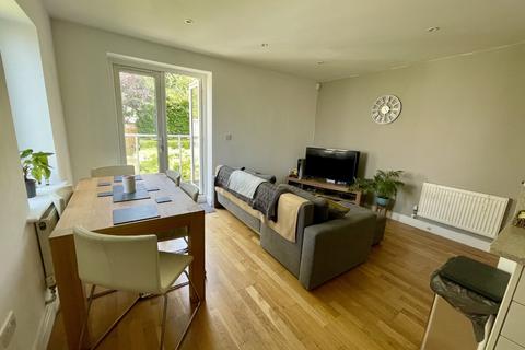 2 bedroom flat to rent, 47 Branksome Wood Road, Bournemouth, Dorset, BH4