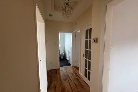 2 bedroom flat to rent, Meikle Earnock Road, Hamilton, ML3