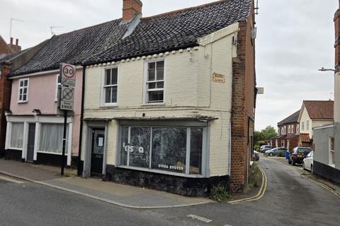 Property for sale, Shop and Studio Flat,, 2 Upper Olland Street, Bungay