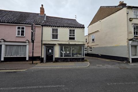 Property for sale, Shop and Studio Flat,, 2 Upper Olland Street, Bungay