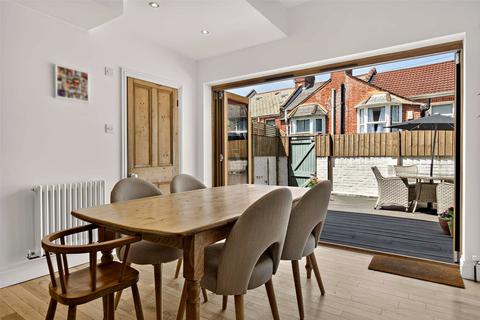 4 bedroom terraced house for sale, St Leonards, Exeter