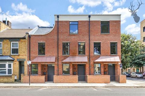 Foundry Rowe, London, E14
