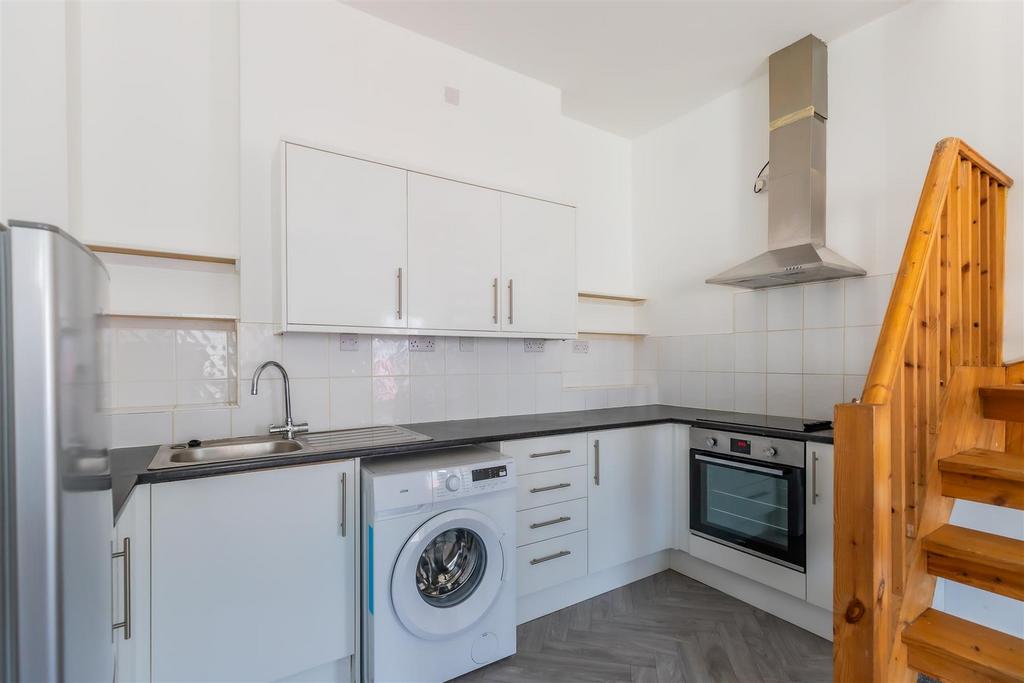 House in Cardiff - View 5