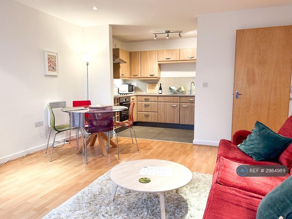 Apartment in Cambridge - View 2