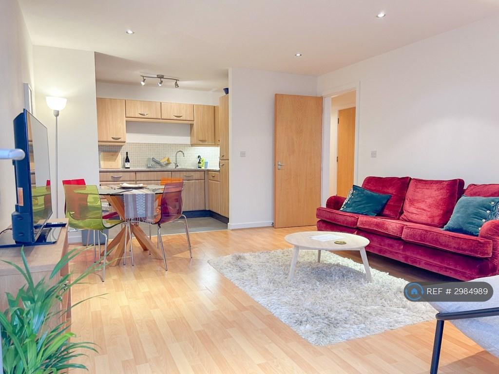 Apartment in Cambridge - View 3