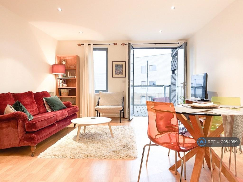 Apartment in Cambridge - View 4