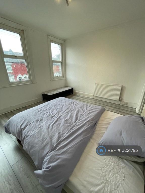 House in London - View 4