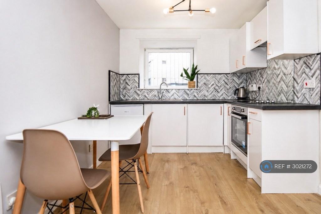 Apartment in Glasgow - View 5