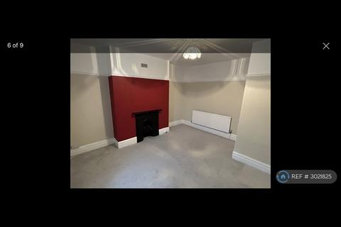 4 bedroom flat to rent, Victoria Avenue, Newport, NP19