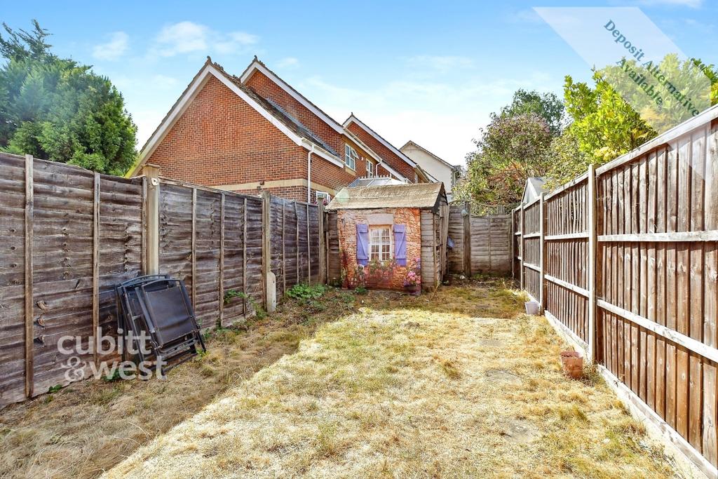 House in Sutton - View 4