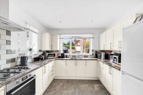 2 bedroom detached bungalow for sale, LYNMOOR ROAD, GREENHILL, WEYMOUTH