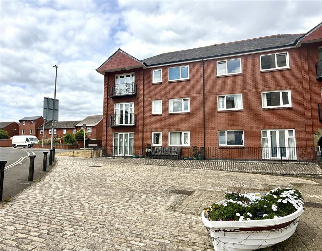 Apartment in Swansea