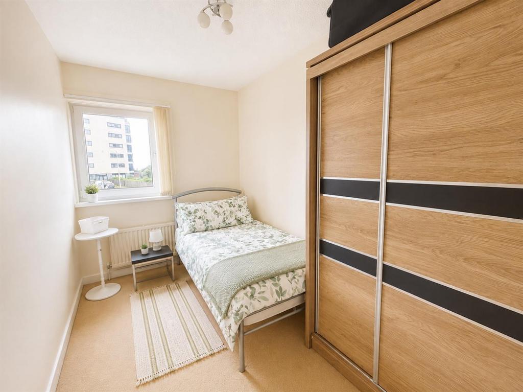 Apartment in Swansea - More
