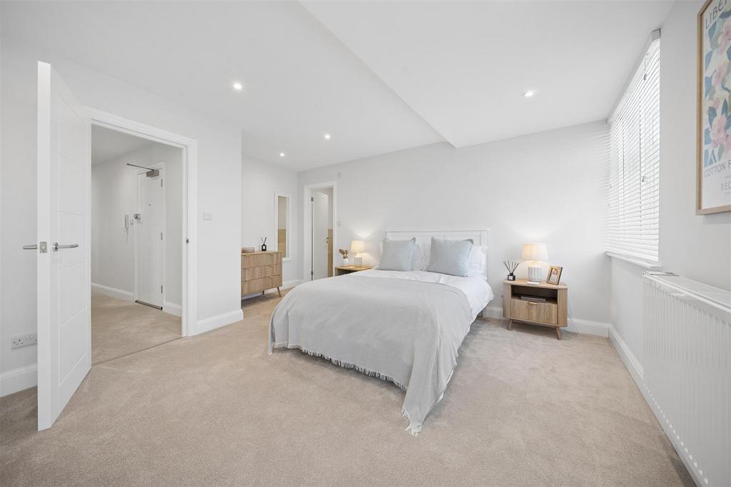 Apartment in London, Summerstown - View 4