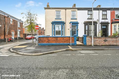 4 bedroom end of terrace house for sale, Windle Street, St. Helens, WA10