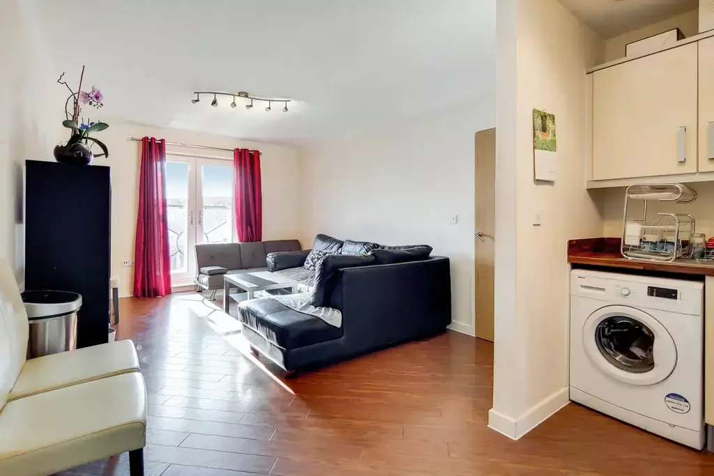 Apartment in London - View 2