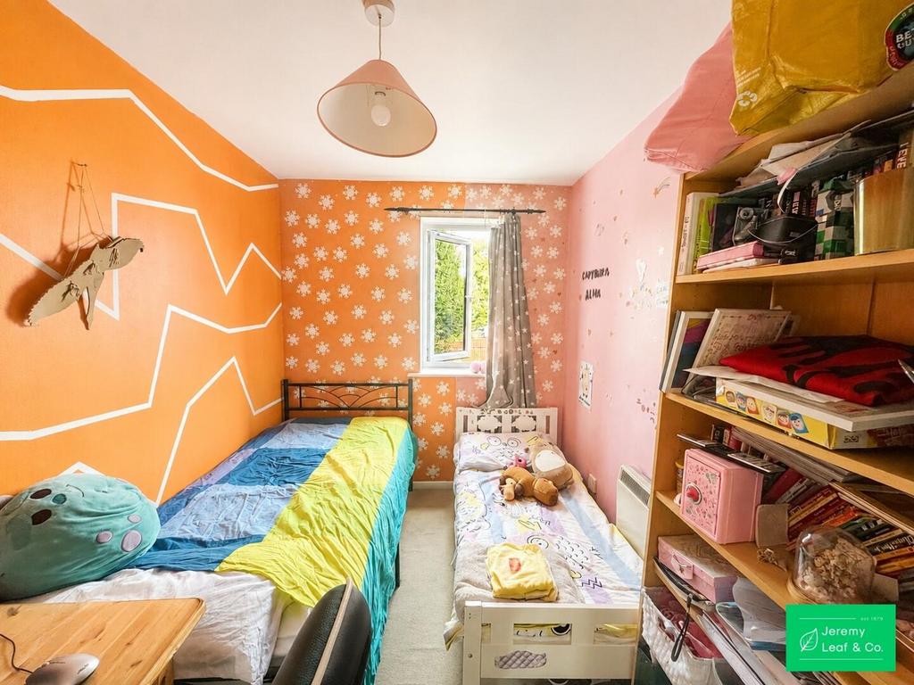 Apartment in East Finchley - View 4
