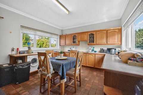 3 bedroom detached bungalow for sale, Clas Odyn, Whitchurch, Cardiff