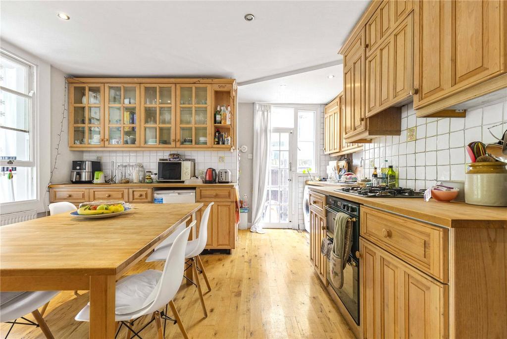 Apartment in London - View 5
