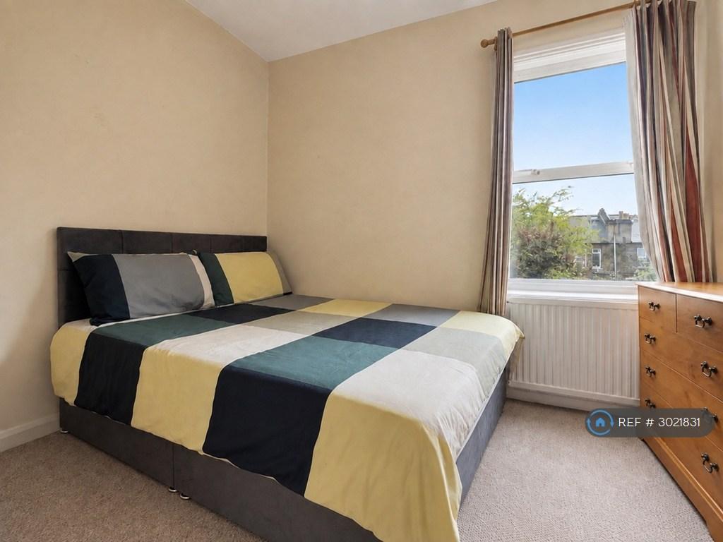 House in London - View 4