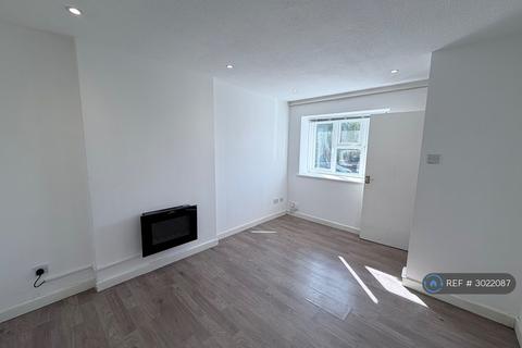2 bedroom semi-detached house to rent, Kent St North, Birmingham, B18